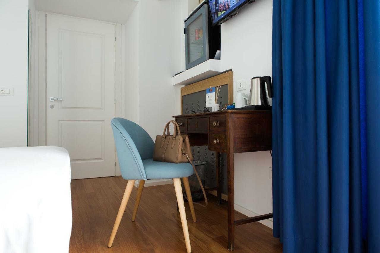 Duetto Al Duomo Hotel Naples Exterior photo