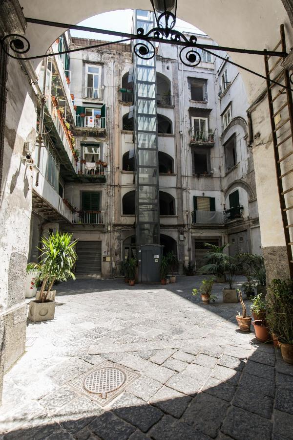 Duetto Al Duomo Hotel Naples Exterior photo