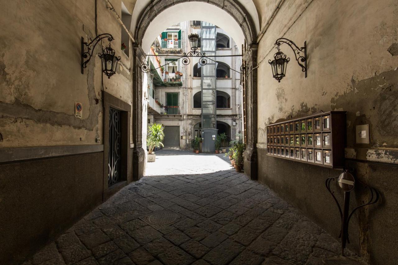 Duetto Al Duomo Hotel Naples Exterior photo